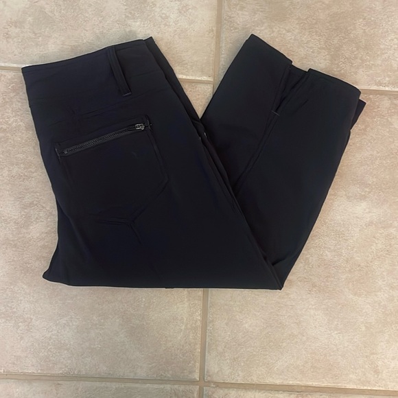 Athleta Cropped Capris - Picture 1 of 8
